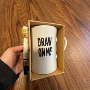 Draw on me mug